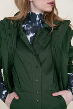 Lade das Bild in den Galerie-Viewer, Weste "CRÈME"