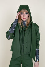 Lade das Bild in den Galerie-Viewer, Weste "CRÈME"