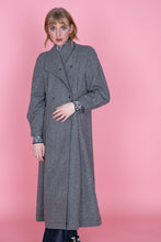 Lade das Bild in den Galerie-Viewer, Mantel "CRÈME"