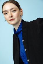 Lade das Bild in den Galerie-Viewer, Strickjacke "RICE" MERINO