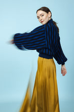 Lade das Bild in den Galerie-Viewer, Strickpullover "WAVES"