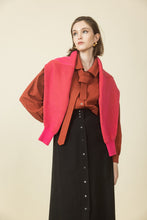 Lade das Bild in den Galerie-Viewer, Strickjacke "SHIMMER"