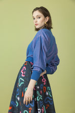 Lade das Bild in den Galerie-Viewer, Strickjacke "SHIMMER"