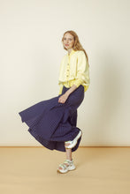 Lade das Bild in den Galerie-Viewer, Strickjacke "RICE"