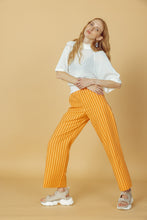 Lade das Bild in den Galerie-Viewer, Strickshirt "LOOP"