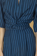 Lade das Bild in den Galerie-Viewer, Bluse "SUN-SHADOW STRIPES"