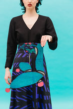 Lade das Bild in den Galerie-Viewer, Blusenpulli "GUAVE"