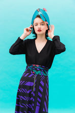 Lade das Bild in den Galerie-Viewer, Blusenpulli "GUAVE"