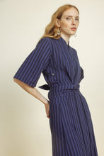 Lade das Bild in den Galerie-Viewer, Bluse "SUN-SHADOW STRIPES"
