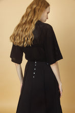 Lade das Bild in den Galerie-Viewer, Strickshirt "LOOP"
