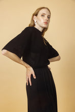 Lade das Bild in den Galerie-Viewer, Strickshirt "LOOP"
