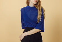 Lade das Bild in den Galerie-Viewer, Strickshirt "LOOP"
