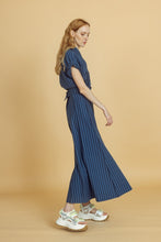 Lade das Bild in den Galerie-Viewer, Jupe "SUN-SHADOW STRIPES"
