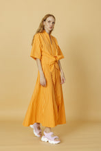 Lade das Bild in den Galerie-Viewer, Jupe "SUN-SHADOW STRIPES"
